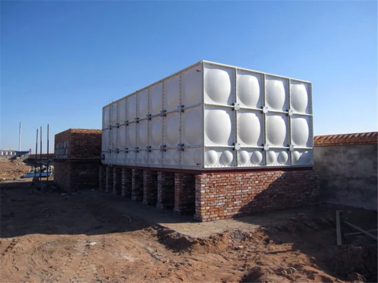 Wras a approuvé le réservoir de stockage d'eau potable FRP GRP 5000 10000 litres grand réservoir d'eau de pluie en fibre de verre prix bon marché en Malaisie